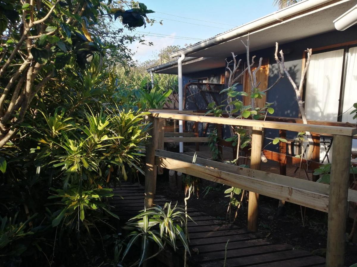 Tuava Lodge Hanga Roa Exterior foto
