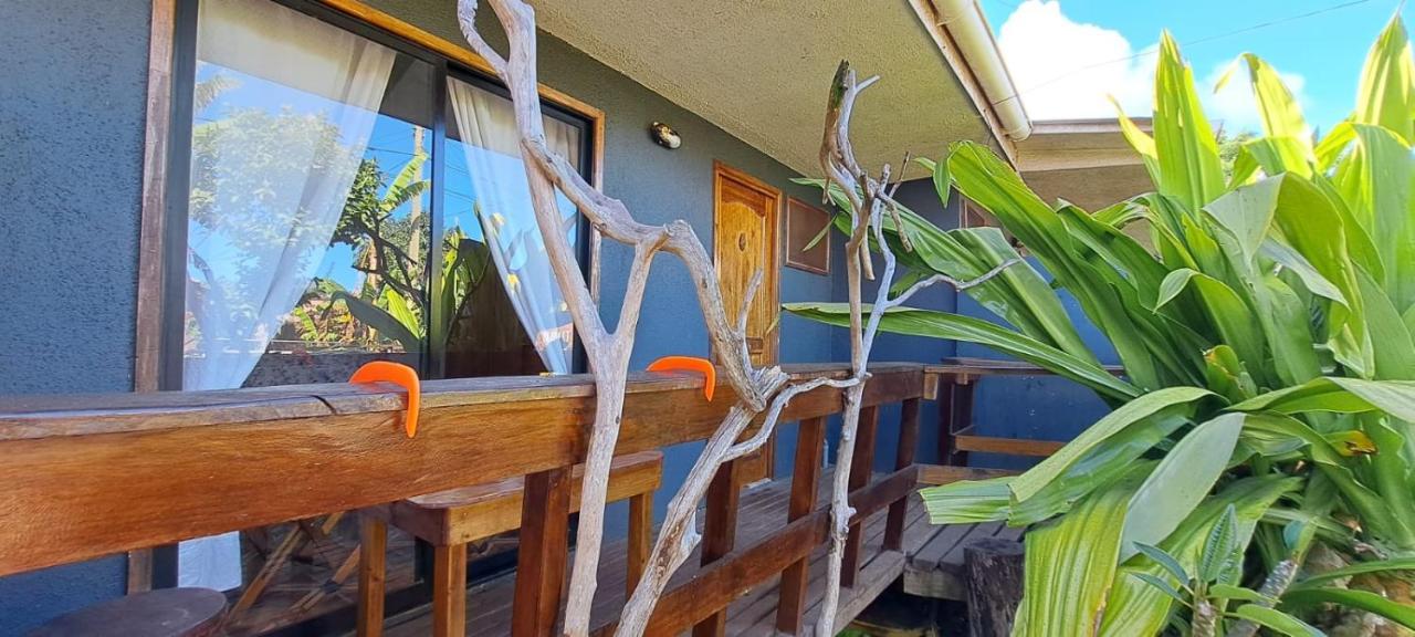 Tuava Lodge Hanga Roa Exterior foto
